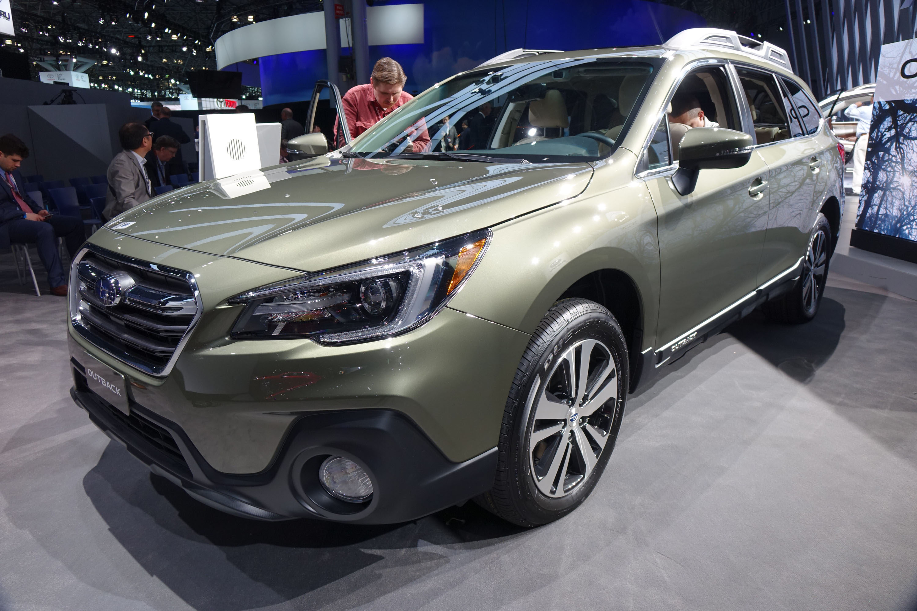 Subaru Outback accessories specifications