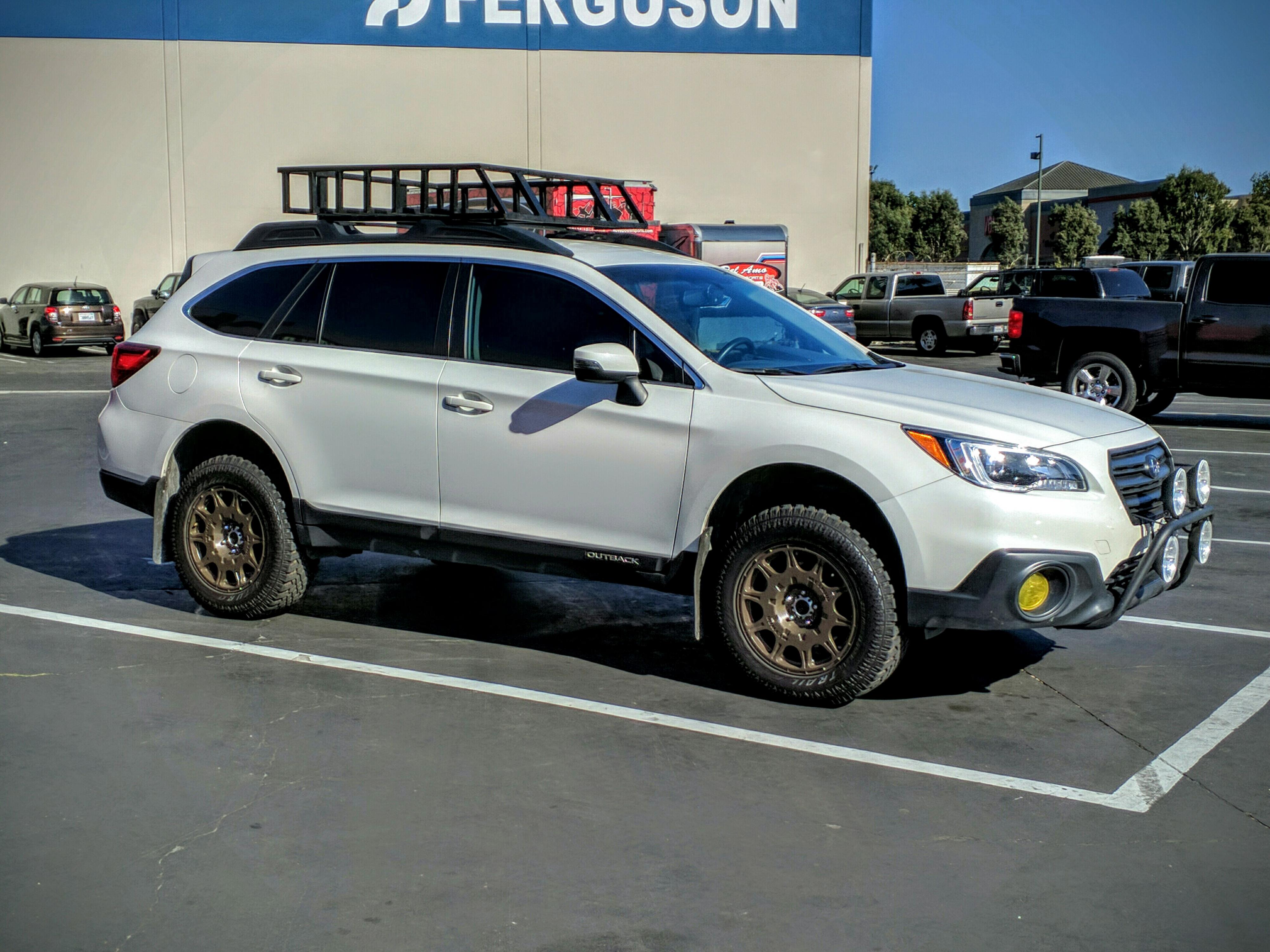 Subaru Outback modern 2019
