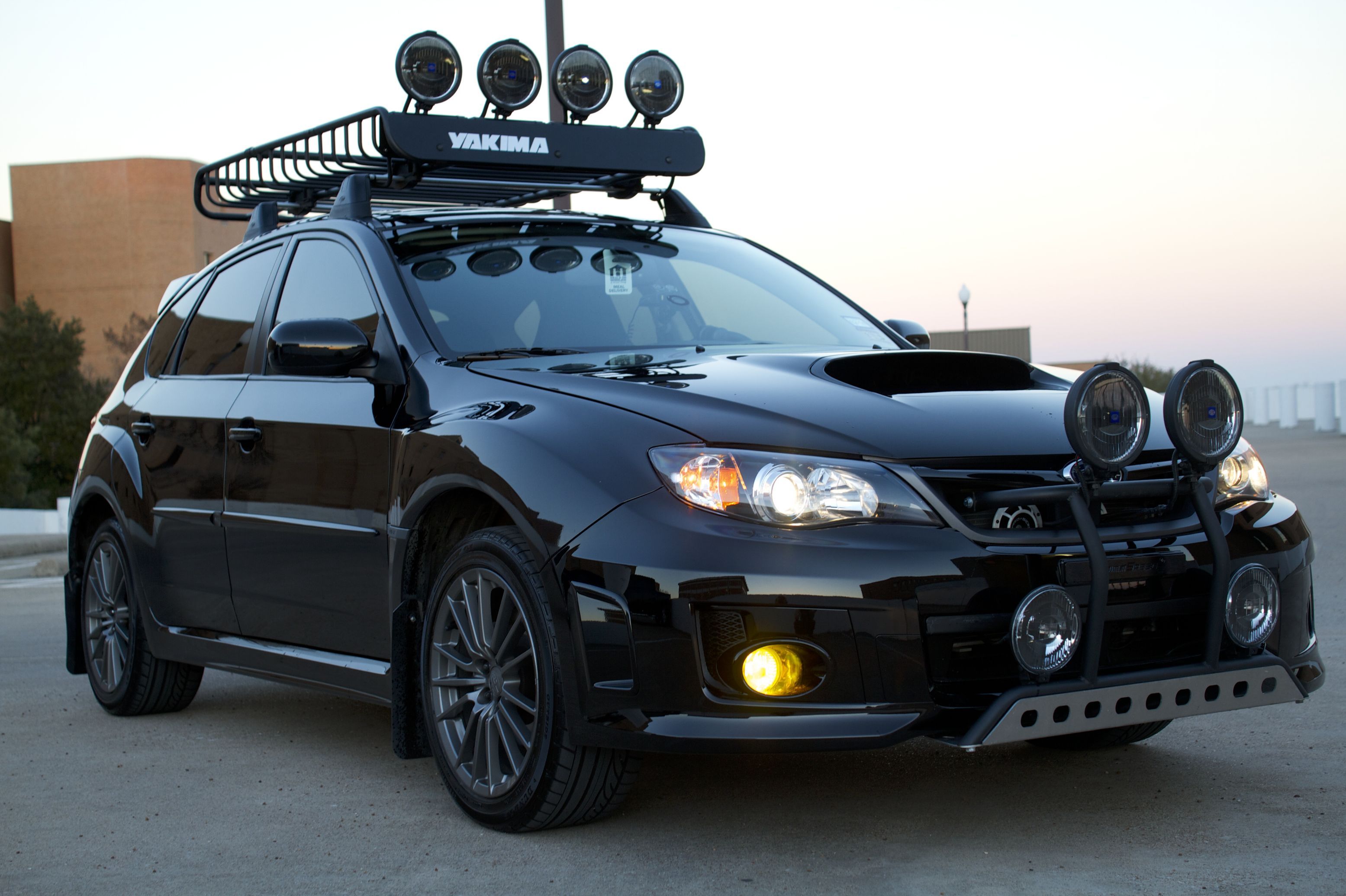 Subaru Impreza Hatchback hd specifications