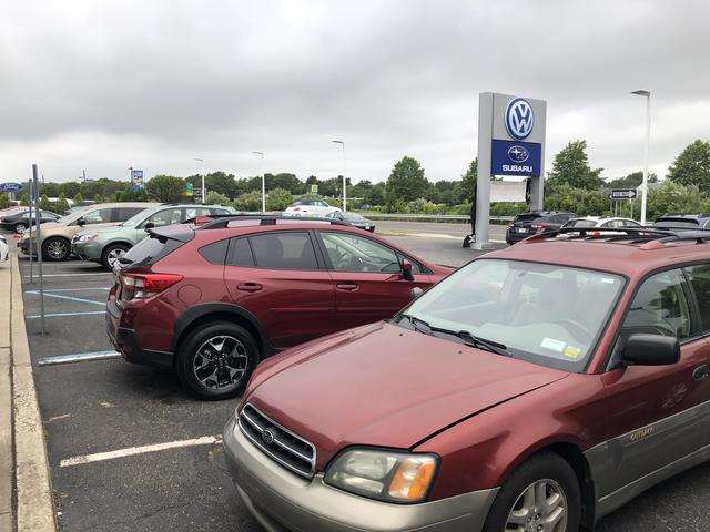 Subaru Legacy interior model