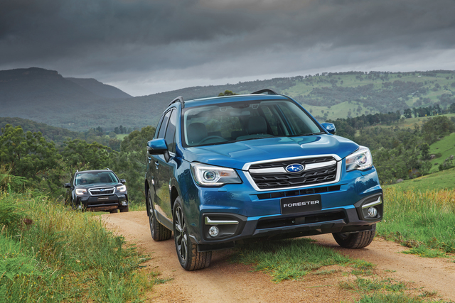 Subaru Forester Photos and Specs. Photo: Subaru Forester exterior photo ...