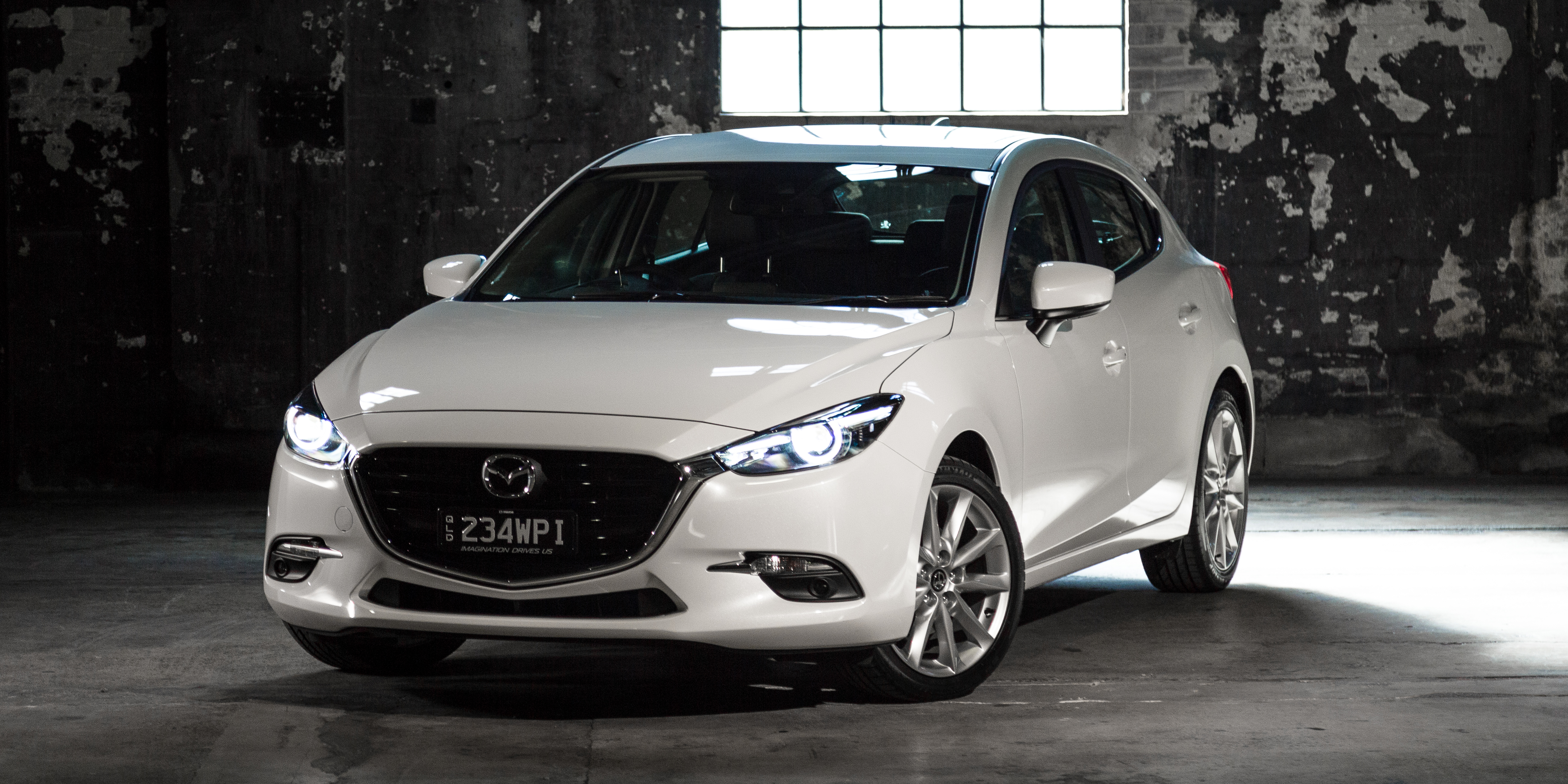 Mazda Mazda3 Sedan mod restyling