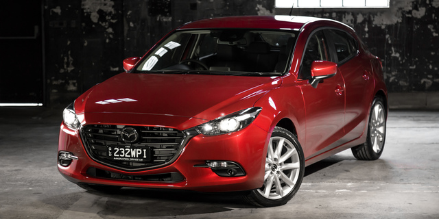 Mazda 3 Sedan hd 2019