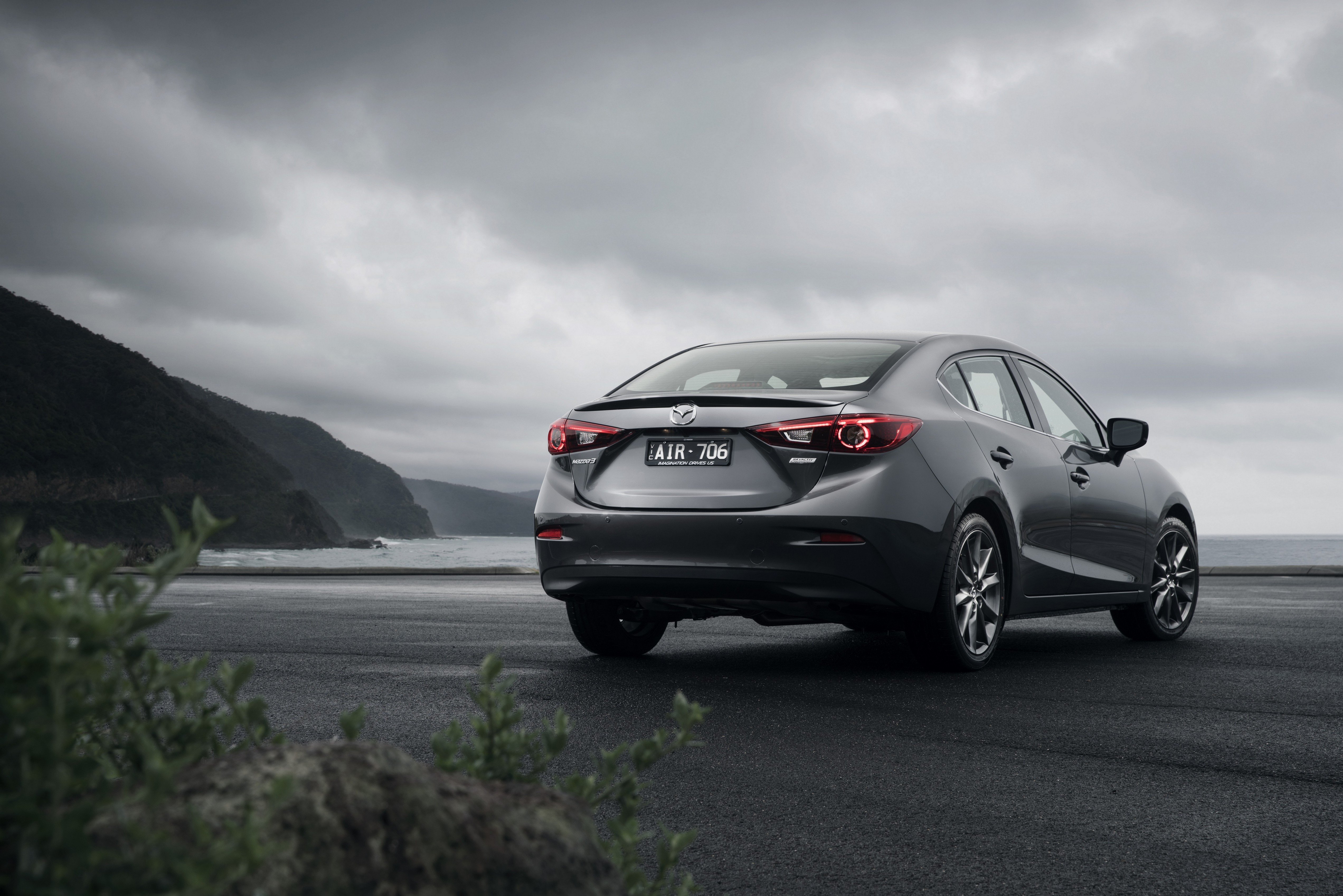 Mazda 3 Sedan reviews 2016