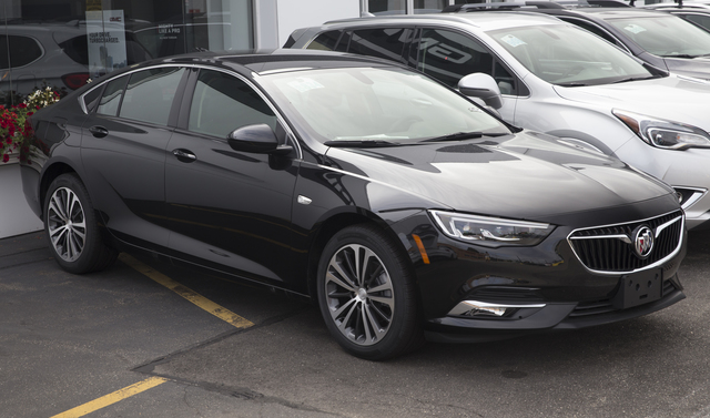 Buick Buick Regal Sportback interior big