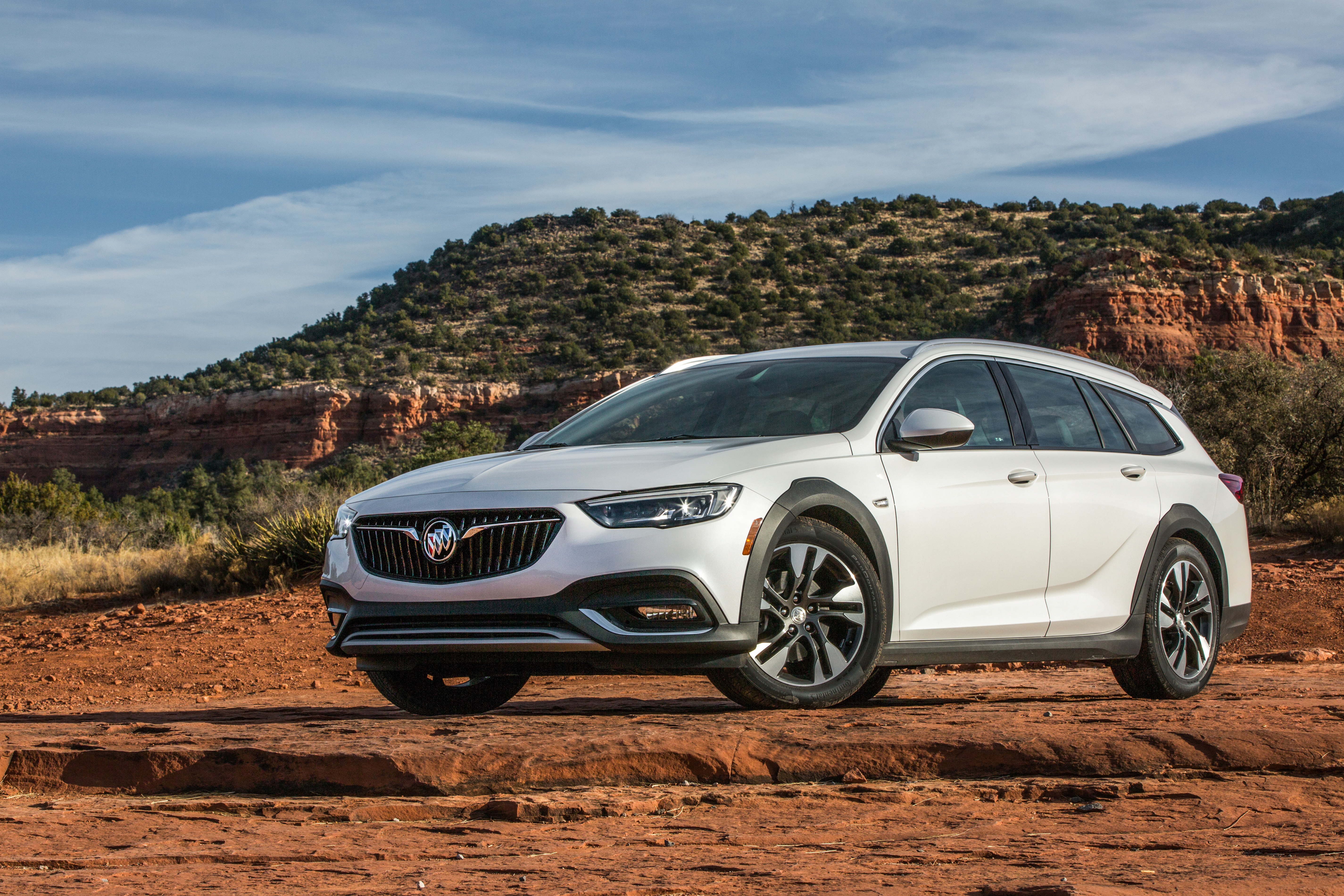 Buick Buick Regal TourX hd restyling