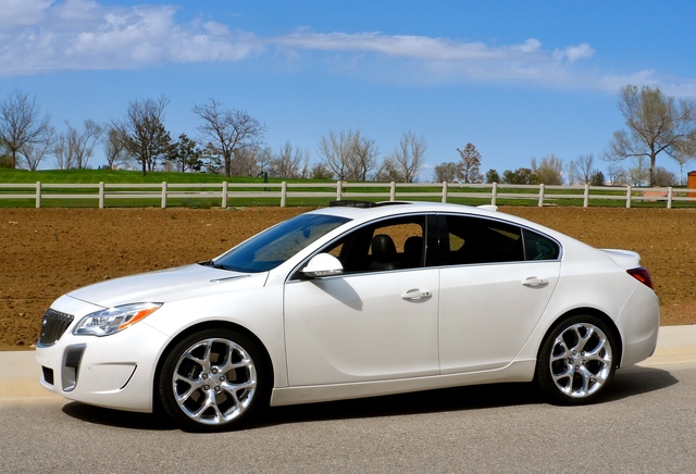 Buick Regal GS 4k big Buick Regal GS best specifications