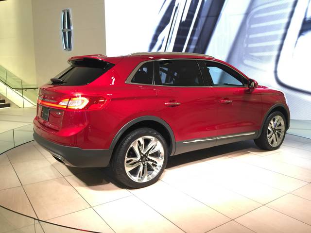 Buick Cascada interior big