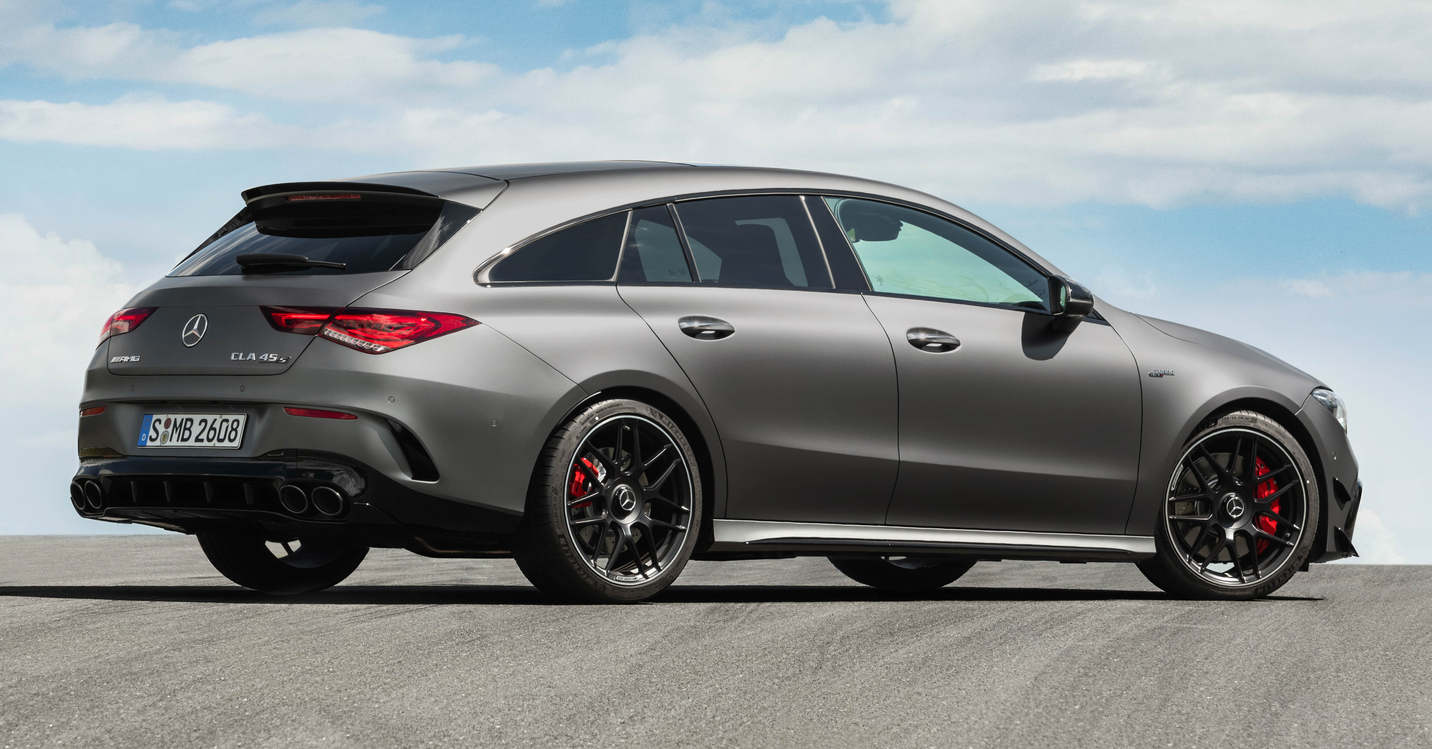 Mercedes CLA Shooting Brake (X118) reviews restyling