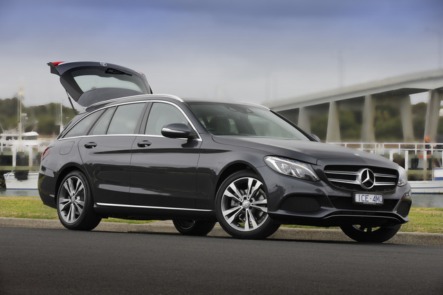 Mercedes C-Class (W205) 4k specifications Mercedes C-Class (W205) reviews photo