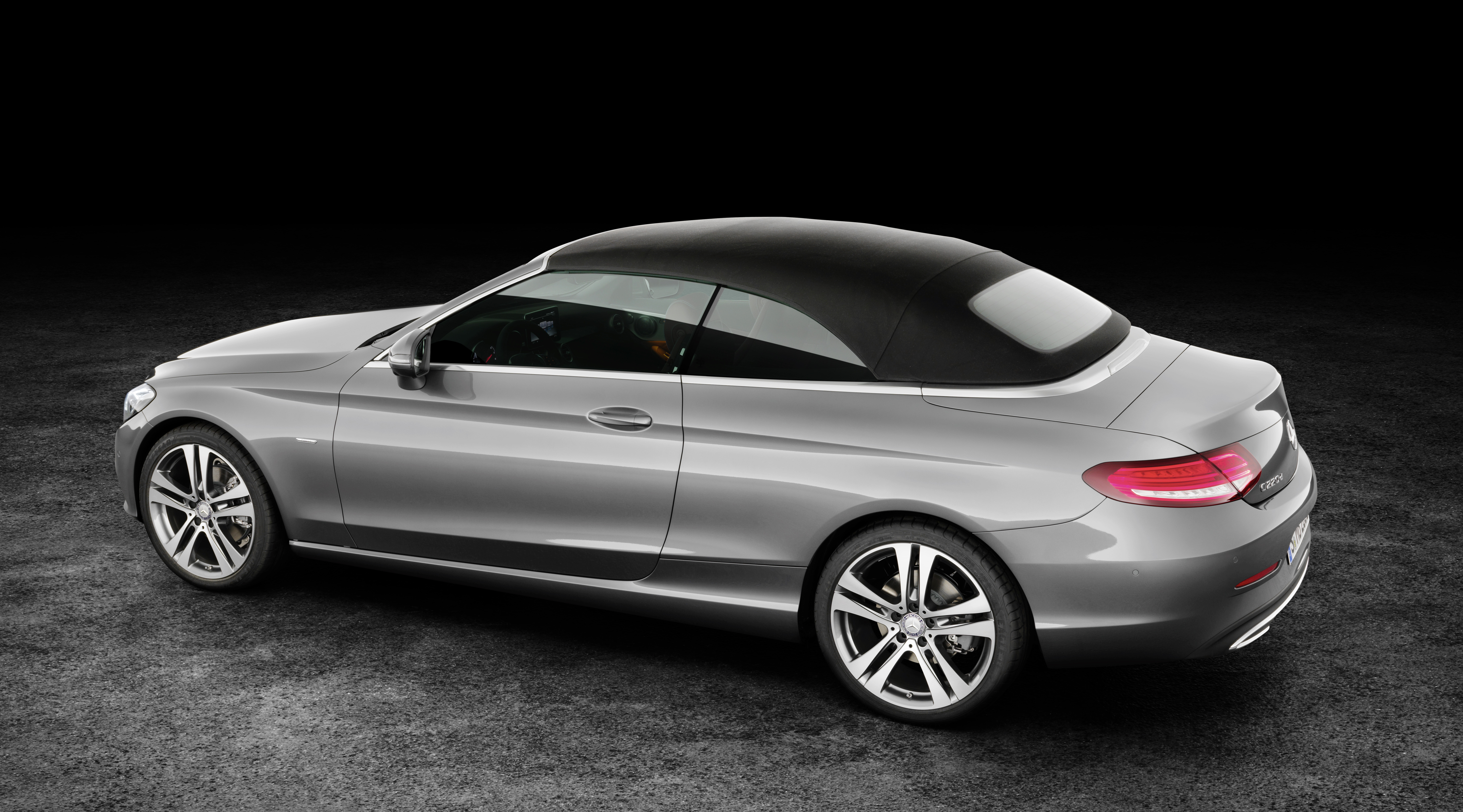 Mercedes C-Class Cabrio (A205) 4k specifications