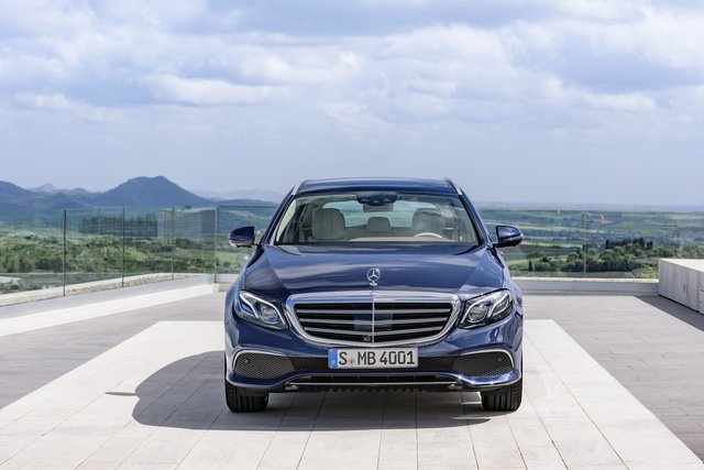 Mercedes E-Class (W213) reviews 2016