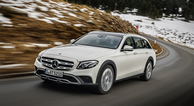 Mercedes E-Class All-Terrain (S213) 4k big