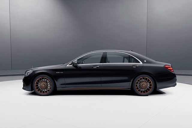 Mercedes S-Class Coupe (C217) reviews big Mercedes S-Class Coupe (C217) interior specifications