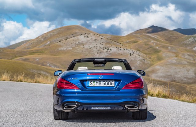 Mercedes SL-Class (R231) modern specifications Mercedes SL-Class (R231) interior big