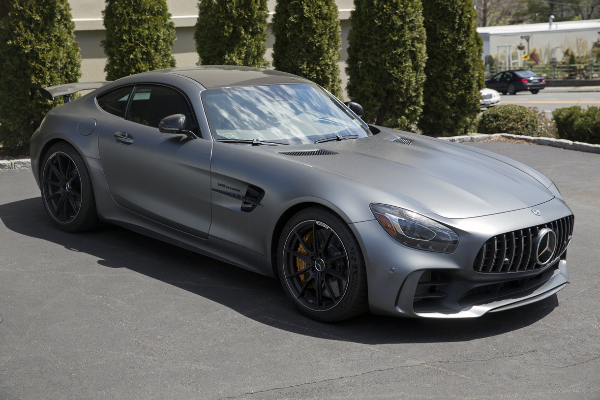 Mercedes AMG gt черный матовый