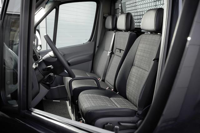 Mercedes Sprinter Kastenwagen (W907) mod restyling Mercedes Sprinter Kastenwagen (W907) best specifications