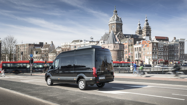 Mercedes Sprinter Tourer (W907) best model Mercedes Sprinter Tourer (W907) minivan photo