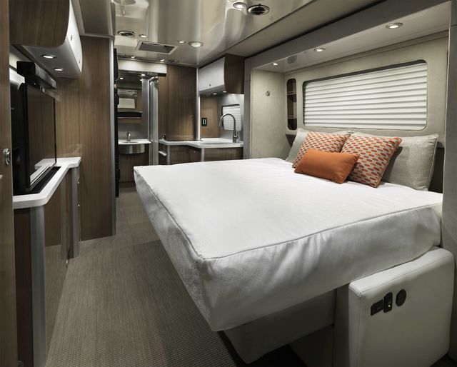Mercedes Sprinter Tourer (W907) interior restyling Mercedes Sprinter Tourer (W907) accessories restyling