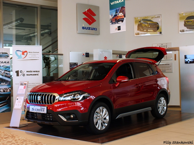 Suzuki SX4 modern restyling Suzuki SX4 suv photo