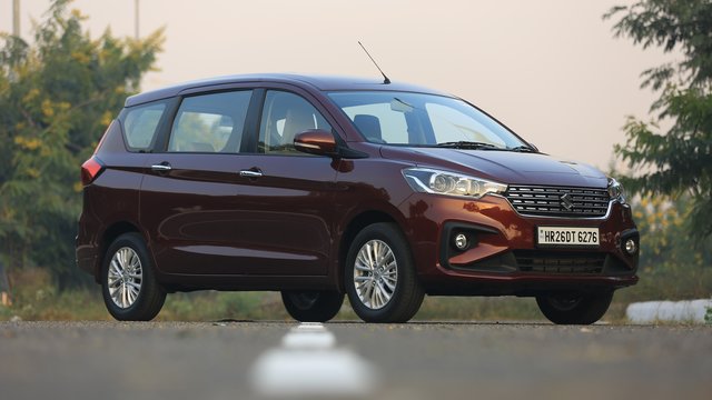 Suzuki Ertiga Photos and Specs. Photo: Suzuki Ertiga reviews restyling ...