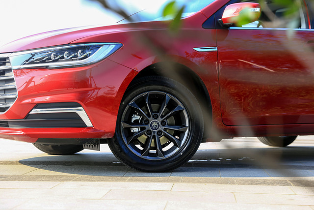 BYD Qin Pro modern photo