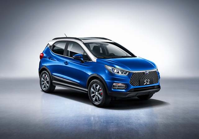 BYD e1 interior 2019