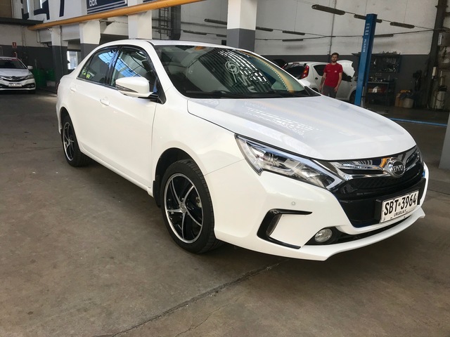 BYD Qin 100 accessories 2016