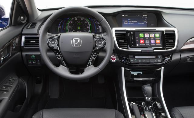 MG GS reviews photo MG GS interior big