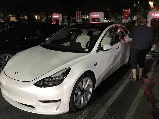 Tesla Model 3 reviews specifications Tesla Model 3 4k big