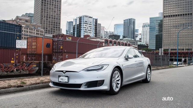 Tesla Model S modern model Tesla Model S reviews photo