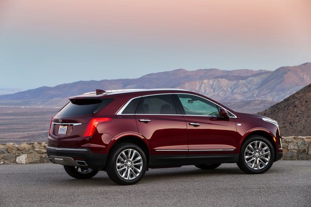 Cadillac XT4 reviews photo Cadillac XT4 interior 2018