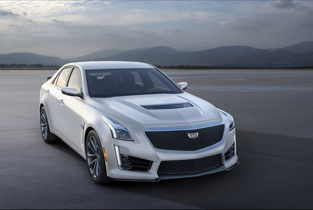 Cadillac CTS-V Sedan interior photo Cadillac CTS-V Sedan accessories specifications