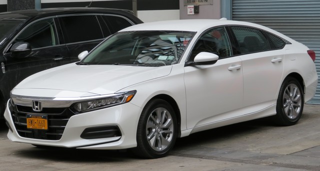 Honda Accord Hybrid modern big