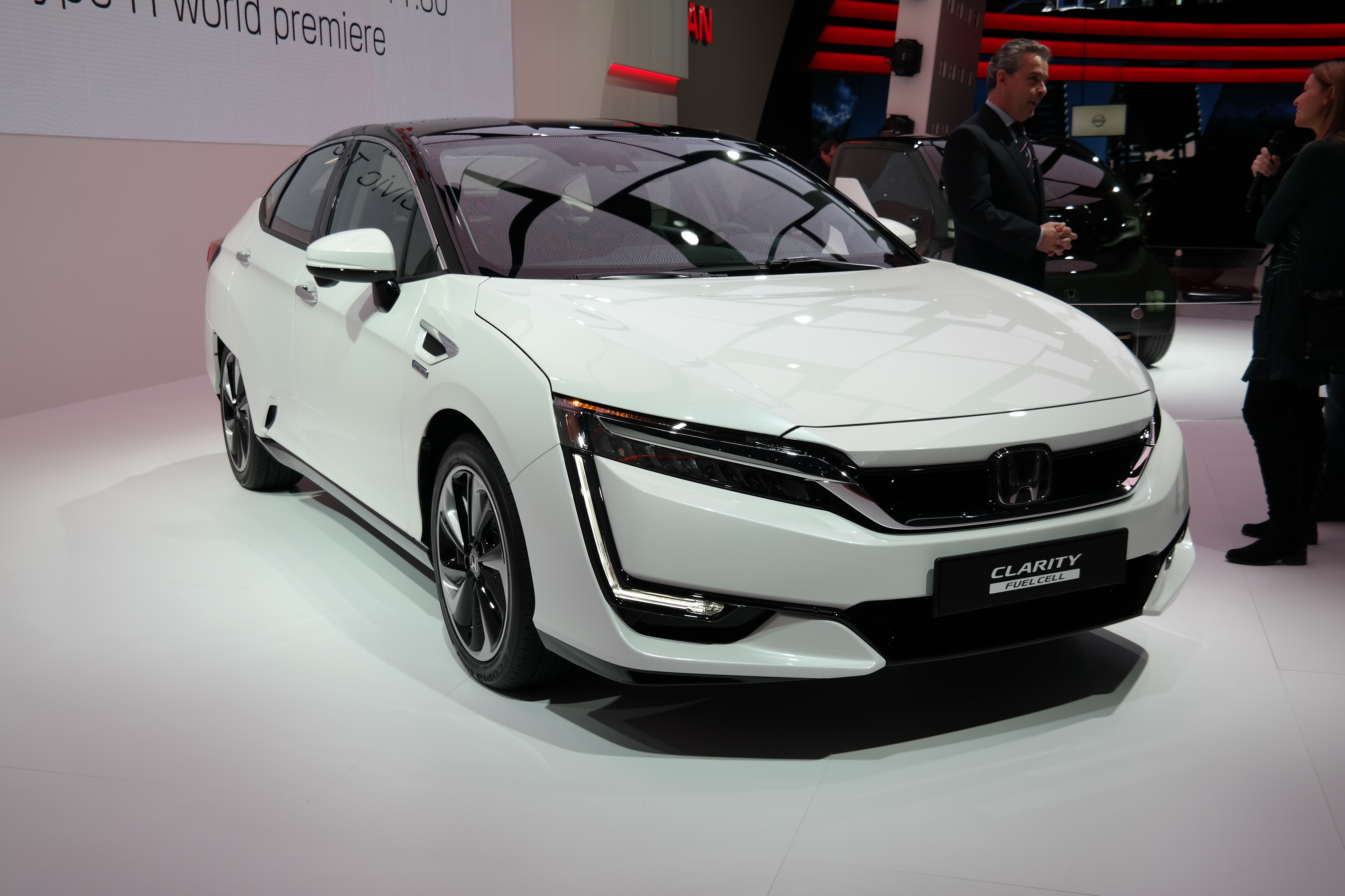 Honda Clarity Electric exterior big