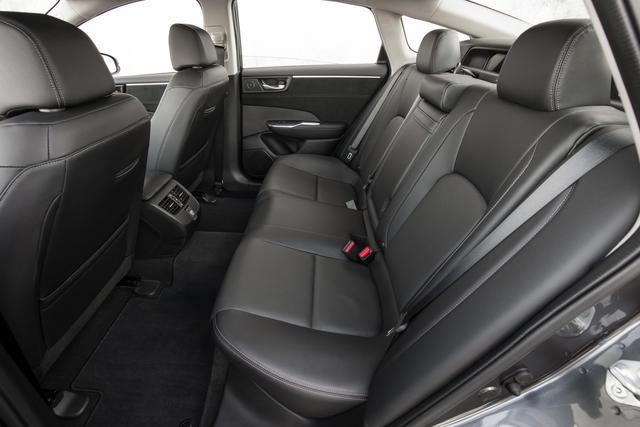 Honda Clarity Plug-In Hybrid sedan model