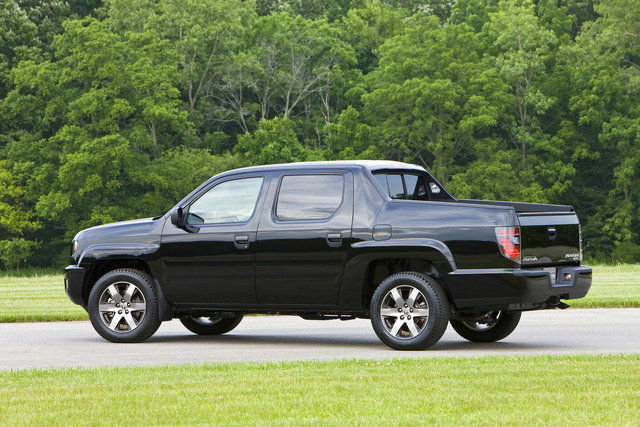 Honda Ridgeline modern restyling