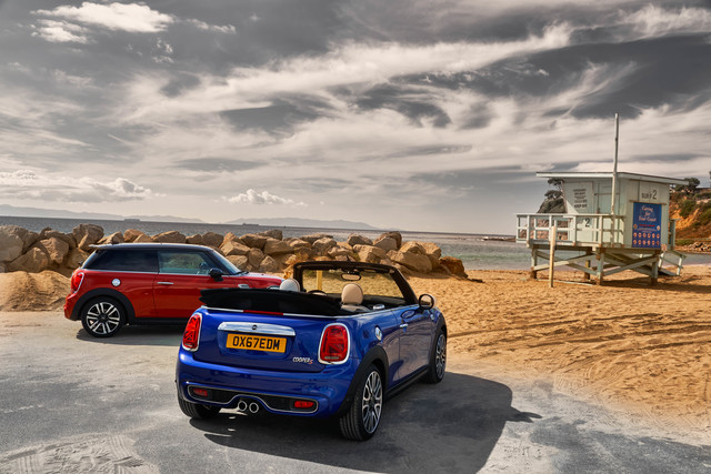 MINI Hatchback 5D 4k restyling MINI Hatchback 5D accessories photo