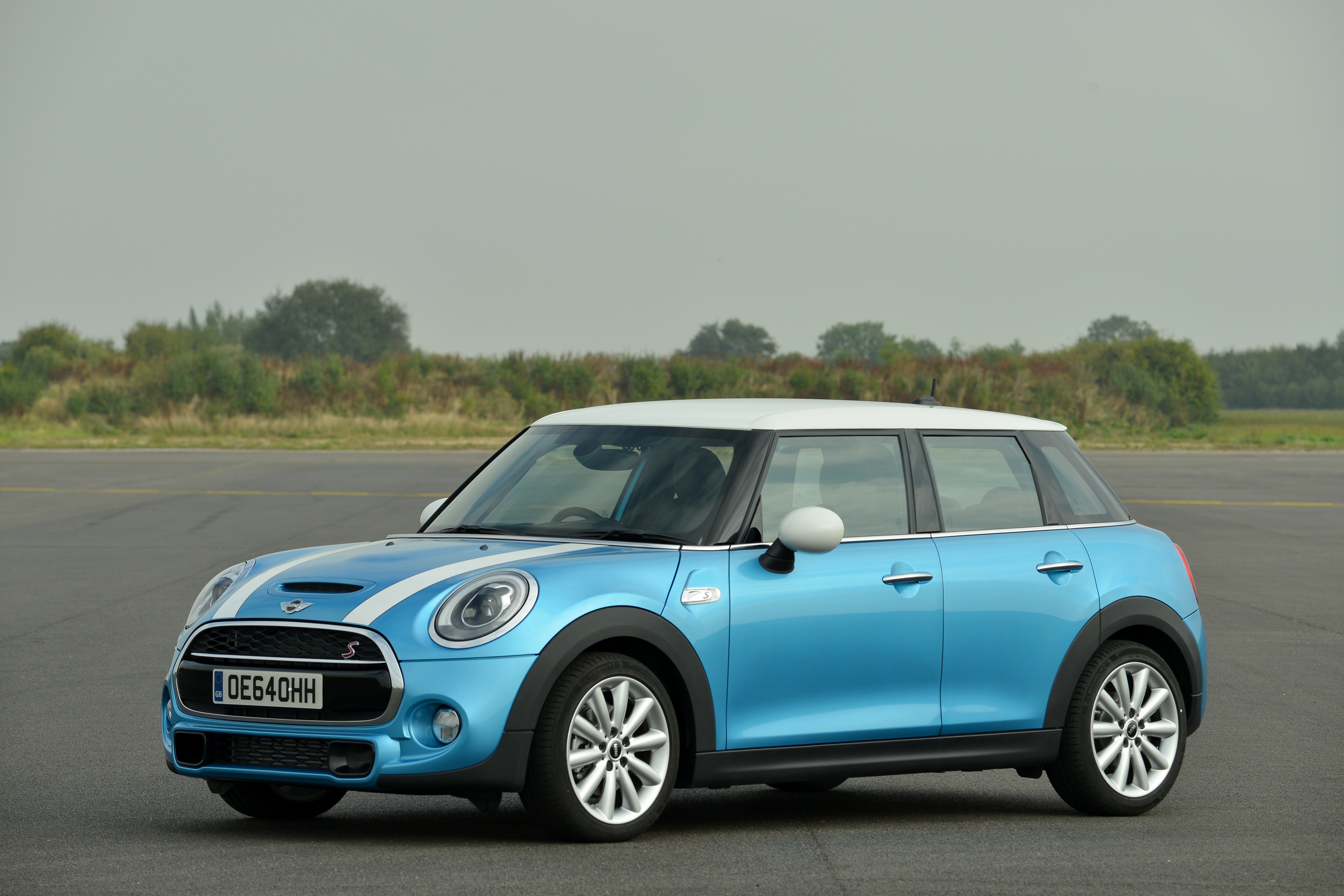 MINI Cabrio hd photo