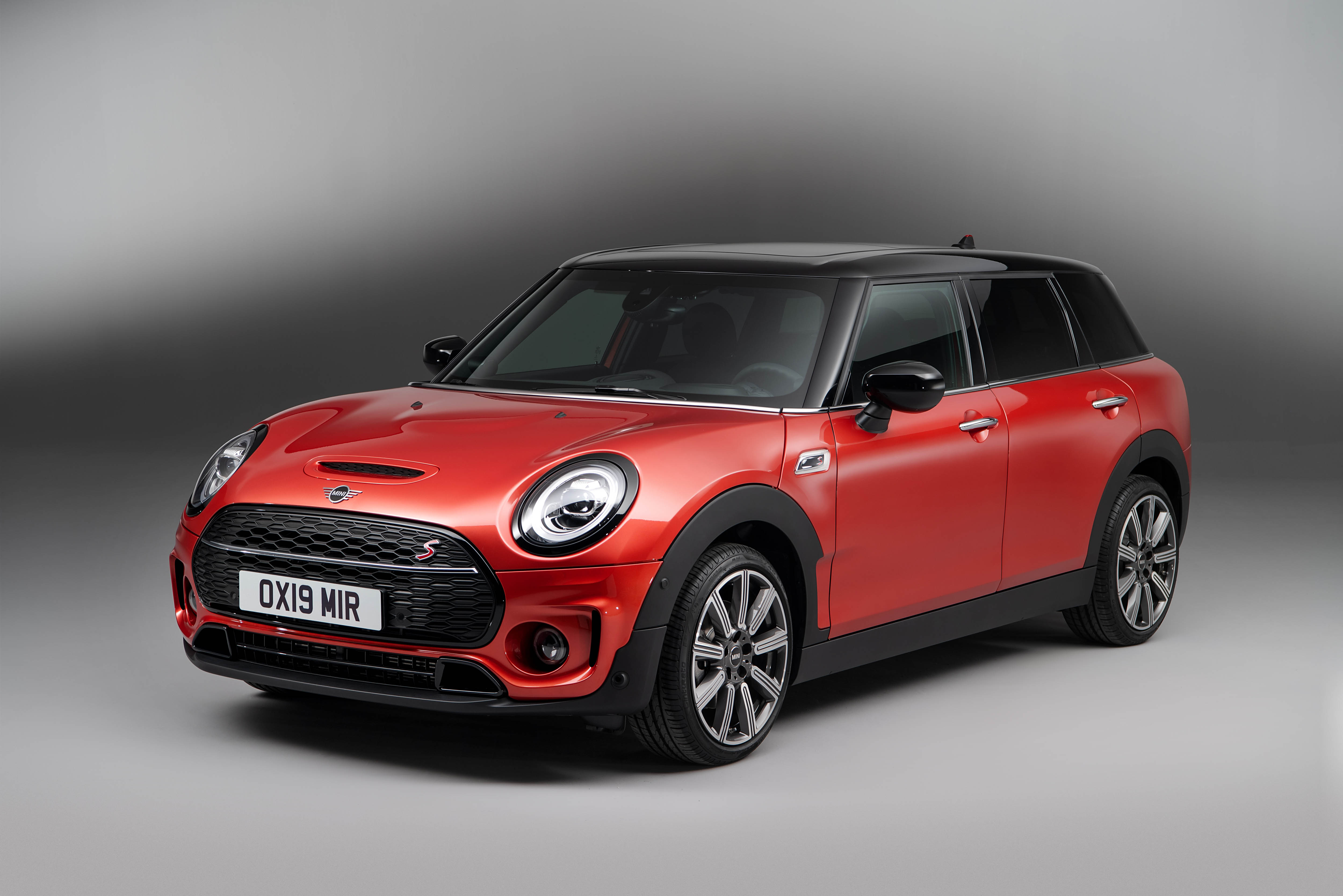 MINI Clubman hatchback specifications