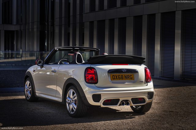 MINI John Cooper Works Cabrio reviews restyling