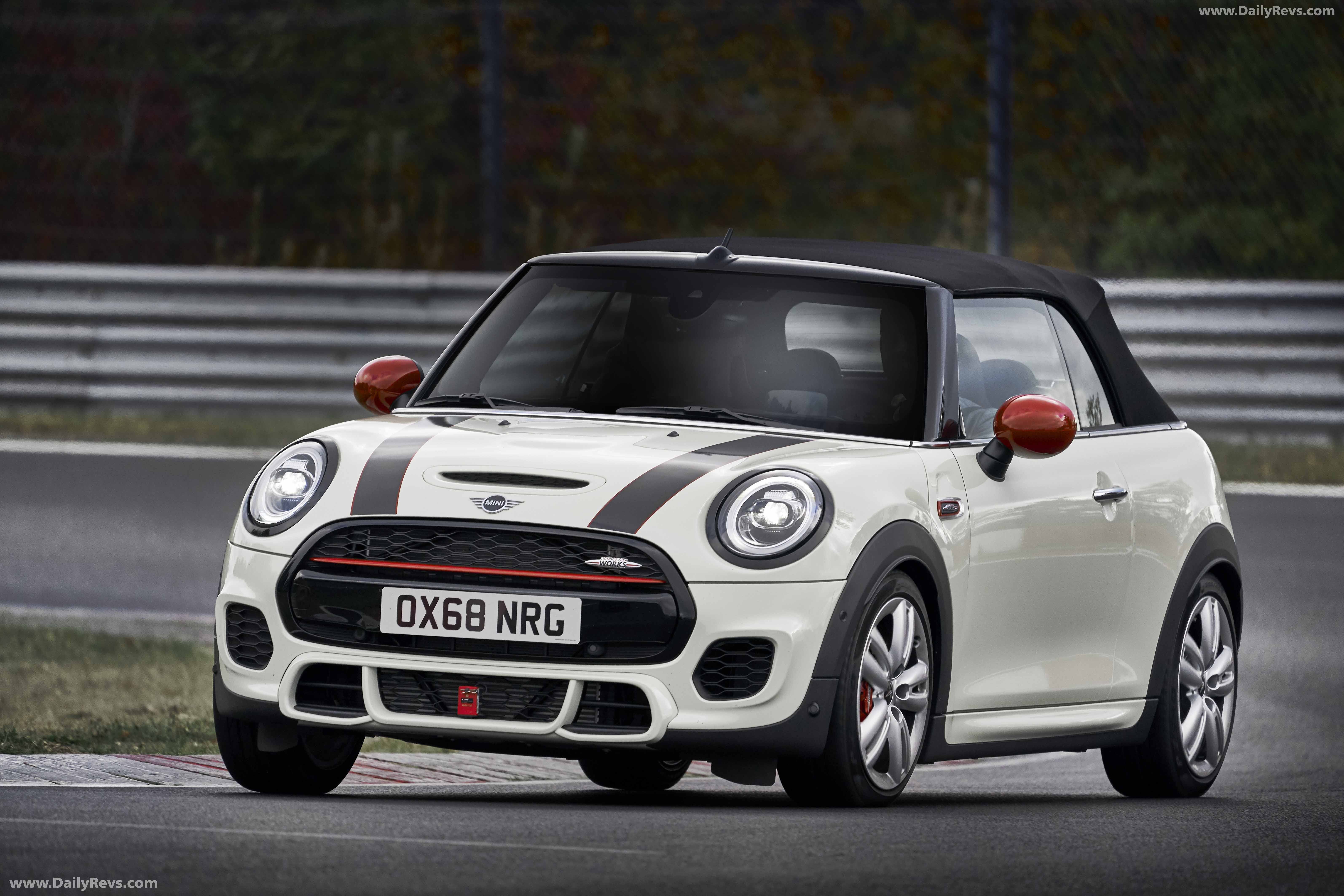 MINI John Cooper Works Cabrio reviews specifications