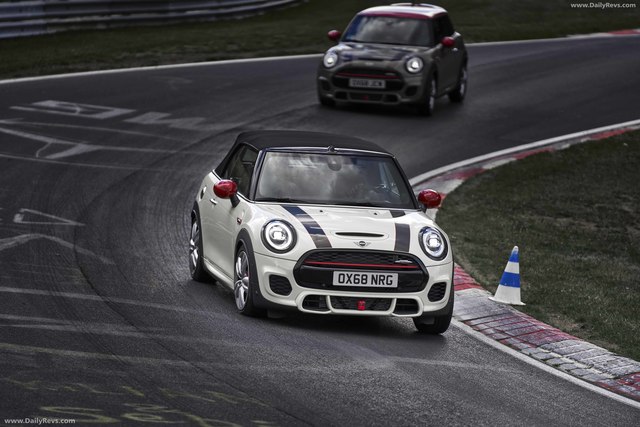 MINI John Cooper Works Cabrio best photo