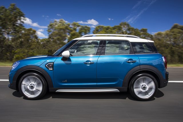 MINI Cooper S Countryman hd big MINI Cooper S Countryman exterior model