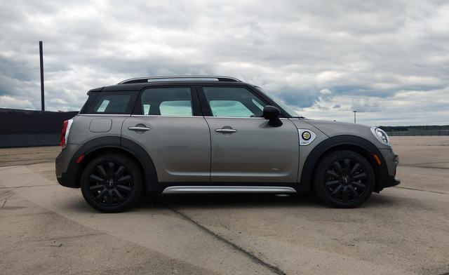 MINI One Countryman modern big MINI One Countryman reviews specifications
