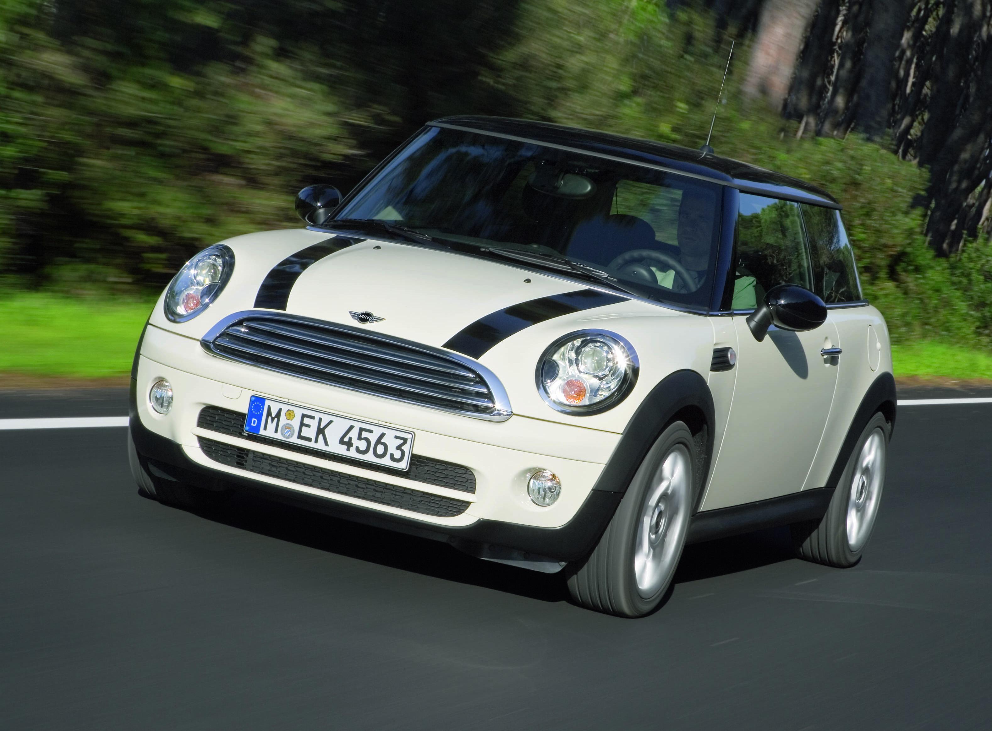 MINI One Countryman hd specifications