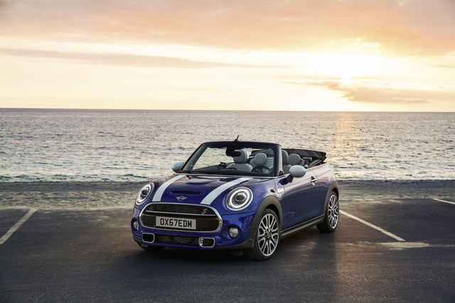 MINI Cooper Cabrio best specifications