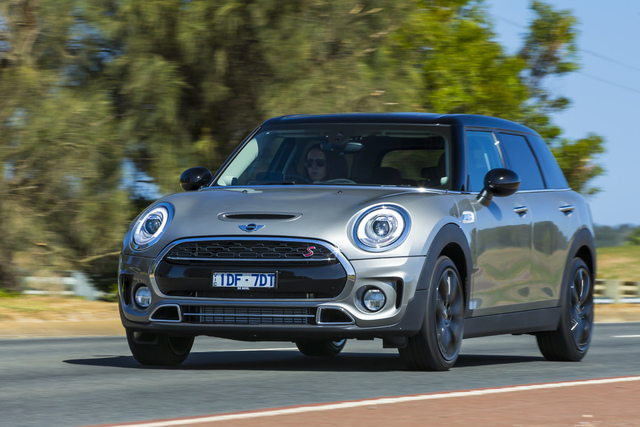MINI Cooper S Clubman exterior model MINI Cooper S Clubman modern specifications