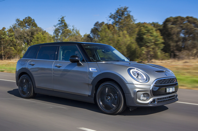 MINI Cooper S Clubman modern photo MINI Cooper S Clubman mod 2019