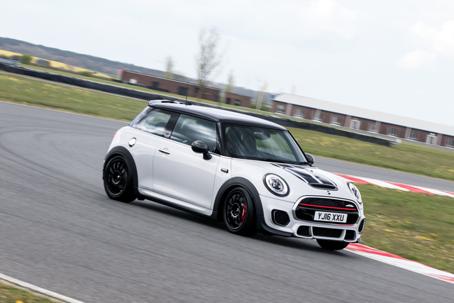 MINI John Cooper Works 4k 2015